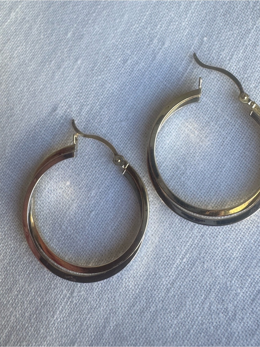 Classic 14k Gold 2 Tones Intertwined Hoop Earrings
